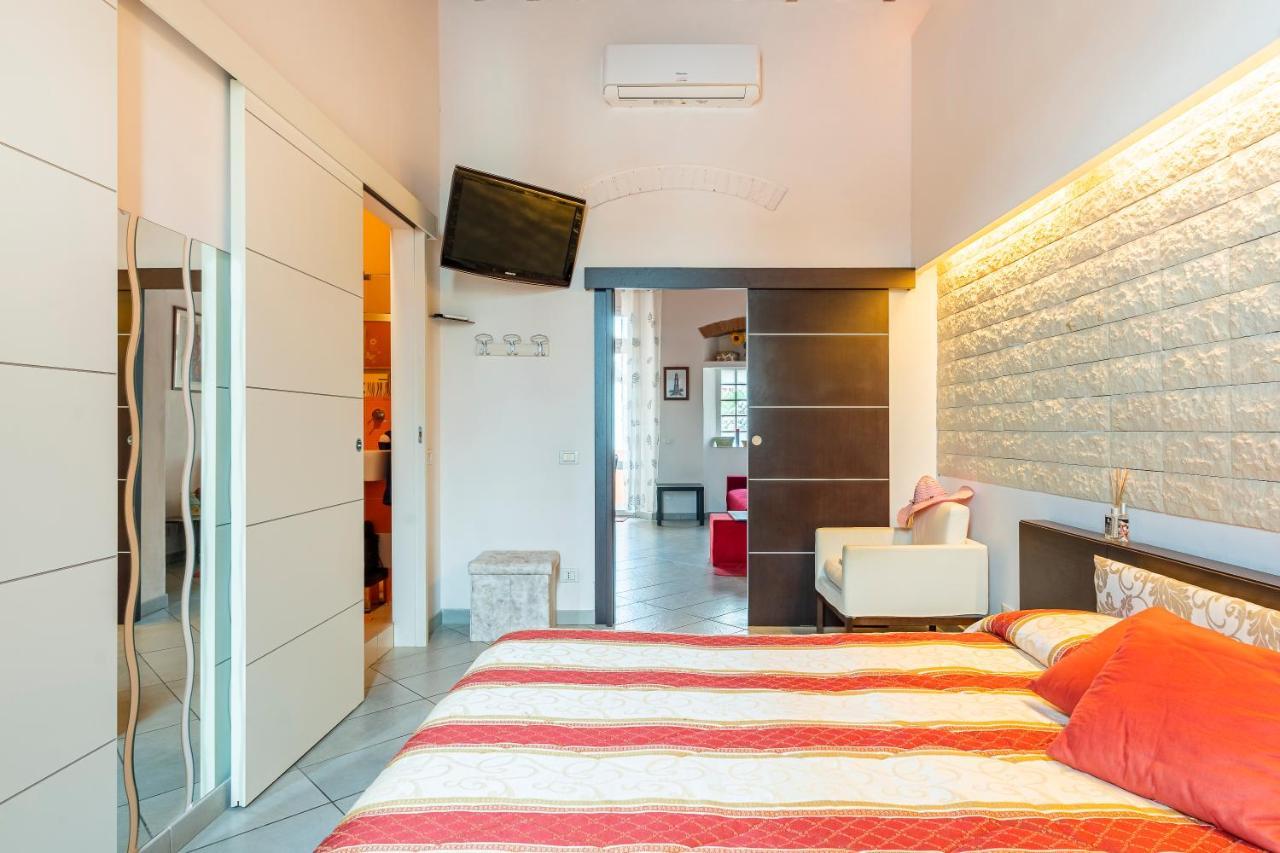 Piazza Sforzini Cozy Apartment Near The Sea! ลีวอร์โน ภายนอก รูปภาพ